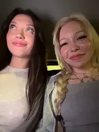 babydolll stripchat stream image