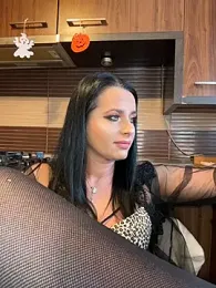 Hotmomcheckk_ stripchat stream image