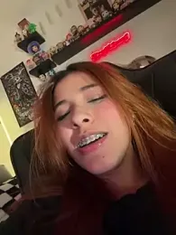 crystal_bunny7 stripchat stream image