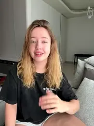 Nura_n_Sarah stripchat stream image