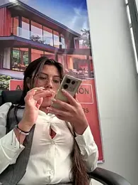 LIZ-06_ stripchat stream image