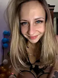 emma4xxx stripchat stream image, 10.12.2025 20:30