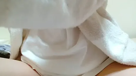 liliyRiSAcha-n stripchat stream image