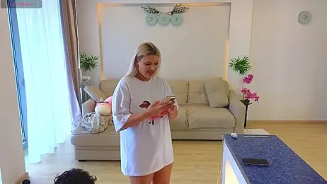 Rabbits_couplee stripchat stream image