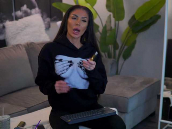 RaquelleVon bongacams stream image