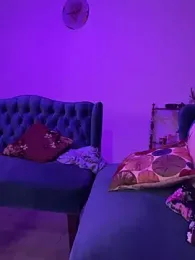 Izy_cute_ stripchat stream image