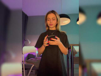 Nataliecroys bongacams stream image