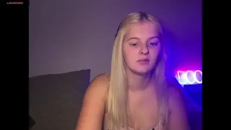 Allylove03 stripchat stream image