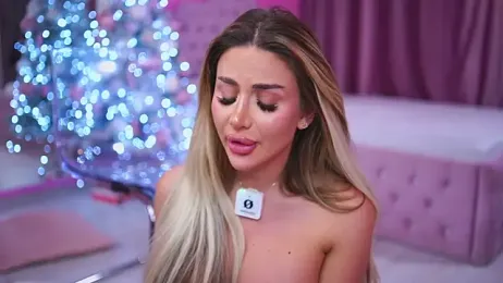 AshleySinn stripchat stream image