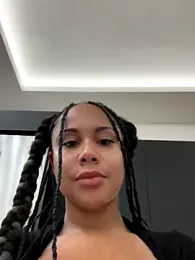 HaileyDiana stripchat stream image