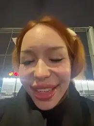 babydolll stripchat stream image