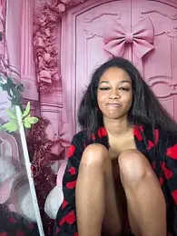 mismialove stripchat stream image