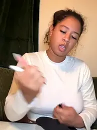 AshleyLoveee stripchat stream image