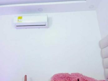 NatashaEvannss bongacams stream image, 24.12.2025 18:10