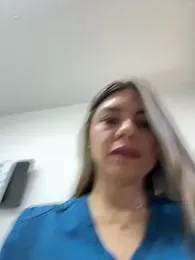 alicee16 stripchat stream image