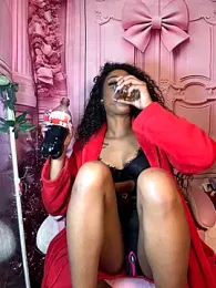 mismialove stripchat stream image