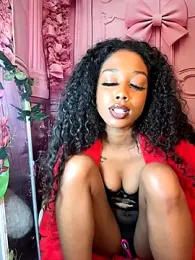 mismialove stripchat stream image