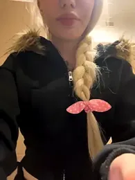 babydolll stripchat stream image