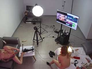 voyeurcam-jb-office-2 camsoda stream image