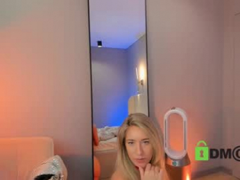 lonelyflowerr chaturbate stream image