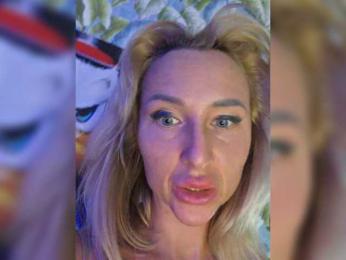 ARotikA bongacams stream image