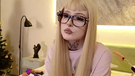 MilkMeSoftly stripchat stream image