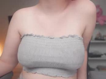 krystalsyxx chaturbate stream image, 06.01.2026 17:50