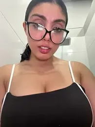 zui_lu stripchat stream image