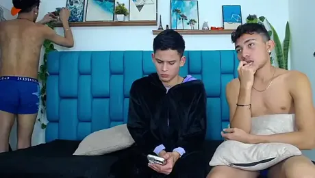 Hot_Boys_Latinos_X stripchat stream image, 08.01.2026 21:40