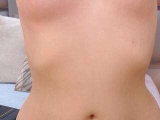 Aliah Manzur flirt4free stream image, 13.01.2026 11:30