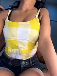 Janhvi- stripchat stream image