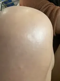 Tina_995 stripchat stream image