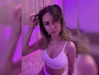 Unearthly bongacams stream image