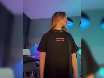 Nataliecroys bongacams stream image