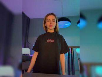 Nataliecroys bongacams stream image