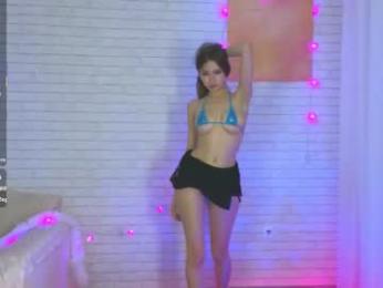 strawberryglow chaturbate stream image, 22.01.2026 23:30