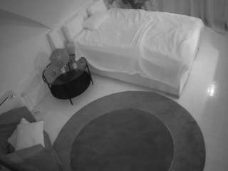 voyeurcam-julmodels-whitebed-4 camsoda stream image, 15.01.2026 13:30