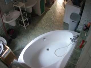 voyeurcam-julmodels-bath-1st-1 camsoda stream image