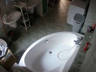 voyeurcam-julmodels-bath-1st-1 camsoda stream image