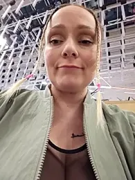 Bondgirl_013 stripchat stream image