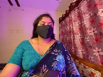 LouleyRanii stripchat stream image