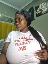 Bustygoddess32 stripchat stream image