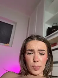 HotBella- stripchat stream image