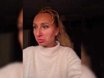 ARotikA bongacams stream image