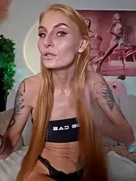 LessiaMia stripchat stream image