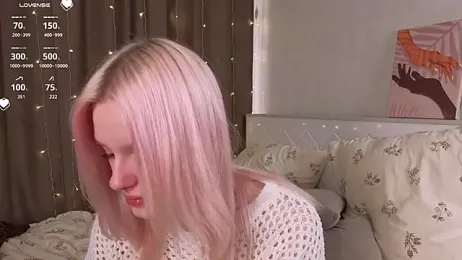 EdlaHewell stripchat stream image