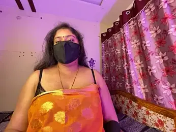 LouleyRanii stripchat stream image