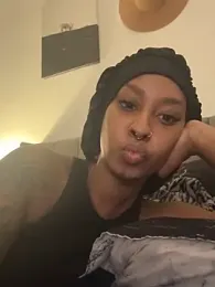 Your_Paris stripchat stream image