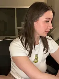 nerdynina stripchat stream image