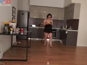 serareads chaturbate stream image